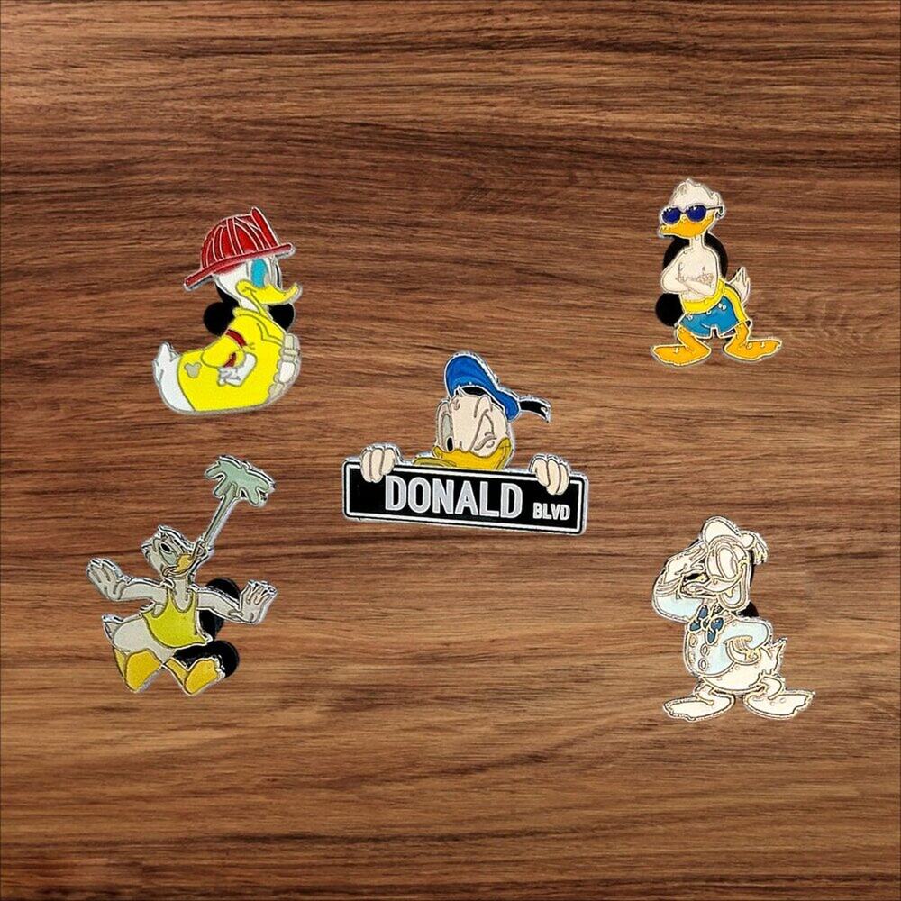 5 Donald Duck Disney Parks Trading Pins, Plus 2 Bonus Pins